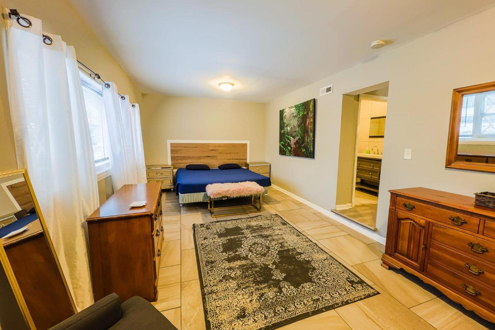 Large 6Br, 6 Bath In The City Of Niagara Falls Exterior photo