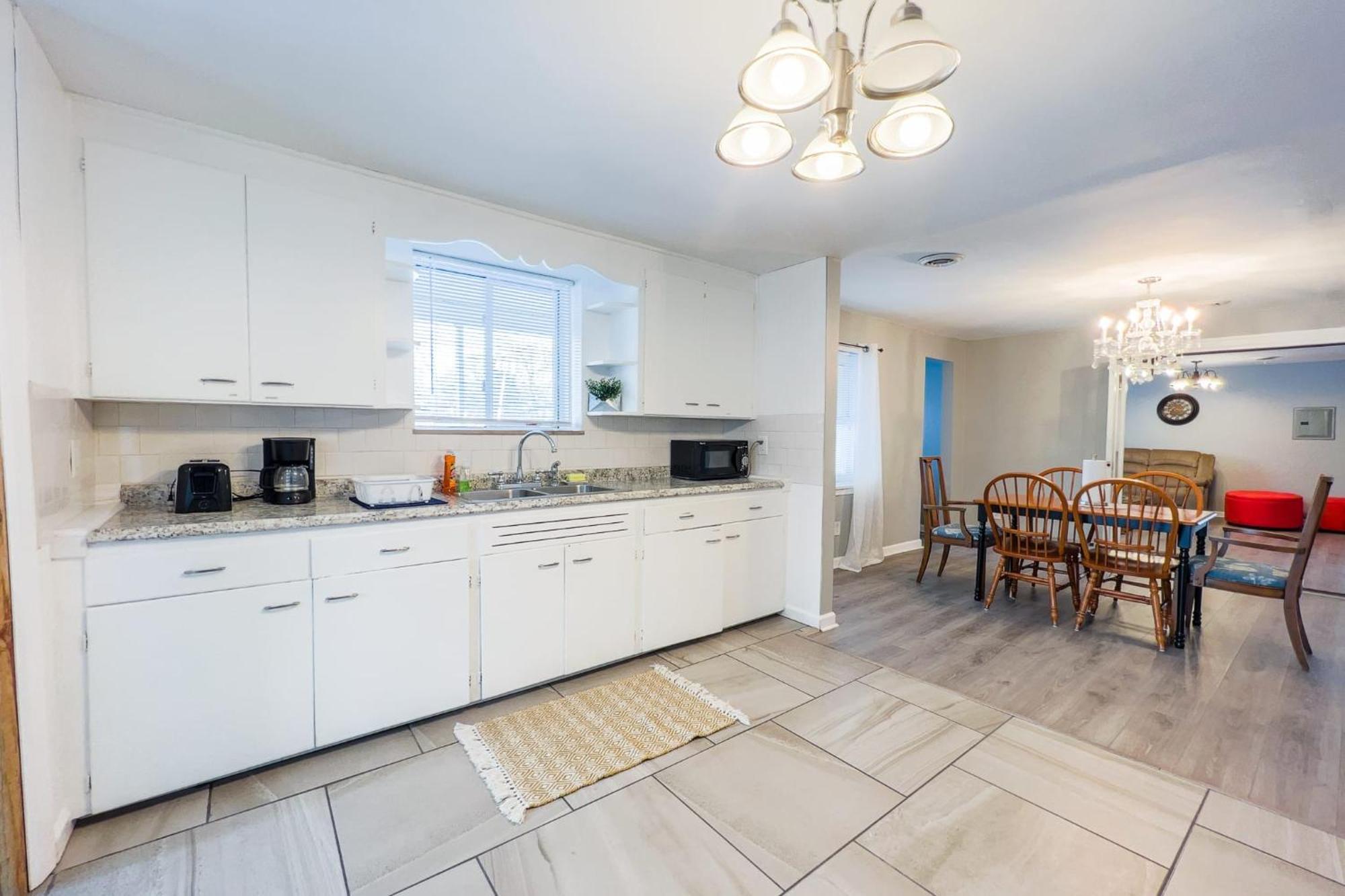 Large 6Br, 6 Bath In The City Of Niagara Falls Exterior photo