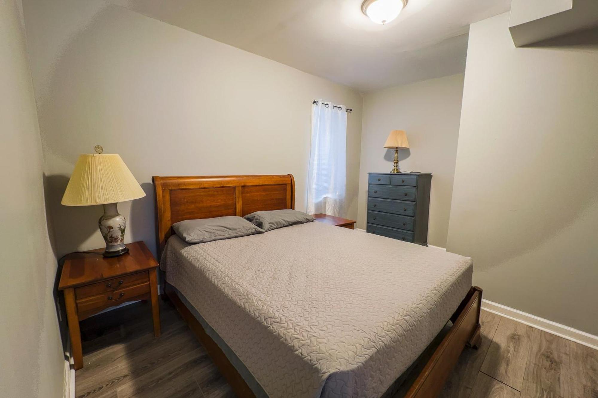 Large 6Br, 6 Bath In The City Of Niagara Falls Exterior photo