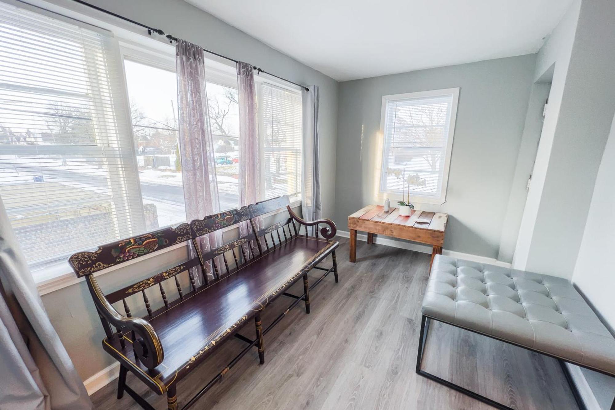 Large 6Br, 6 Bath In The City Of Niagara Falls Exterior photo